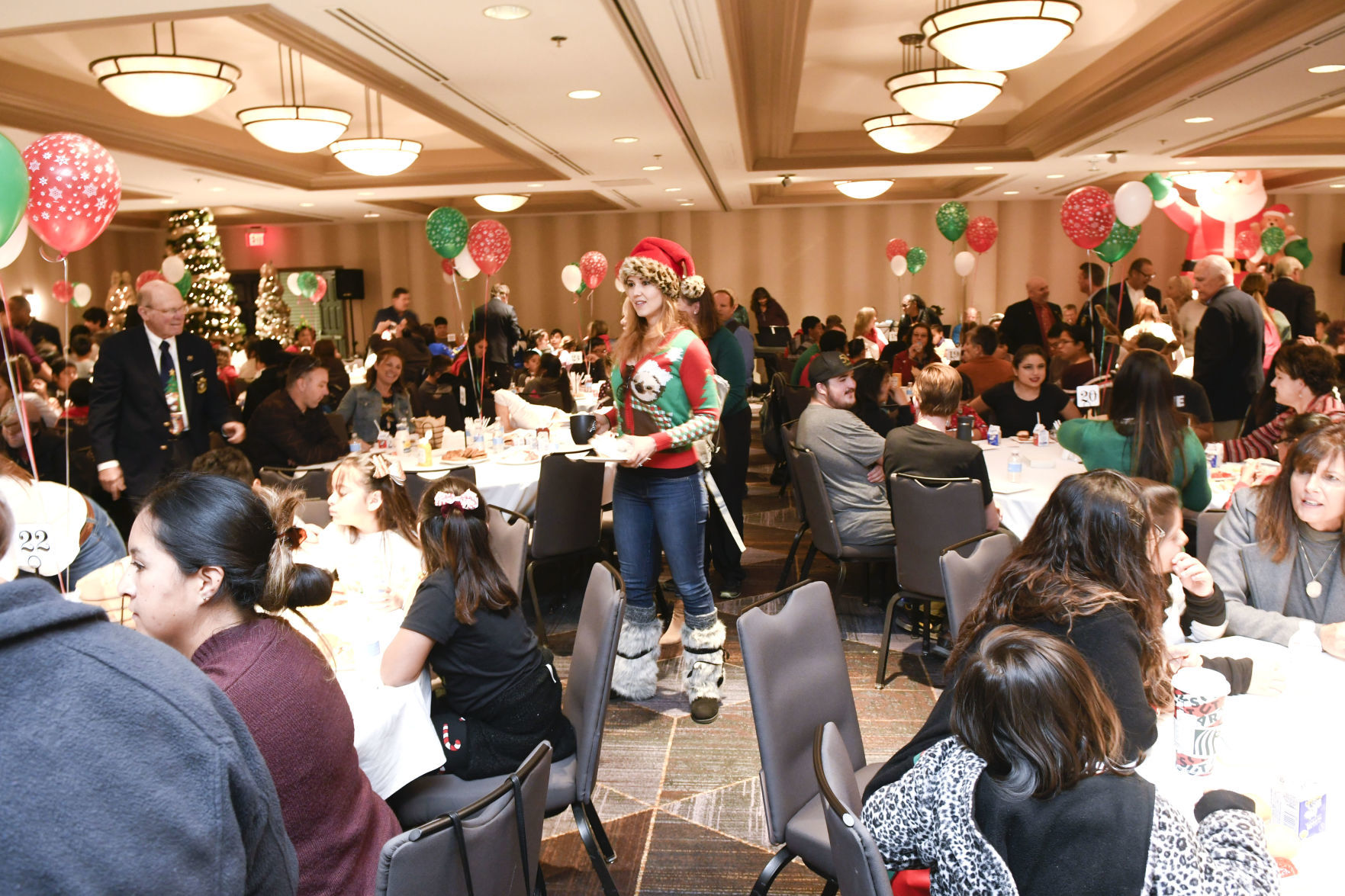 120219 Vikings Christmas 16.jpg